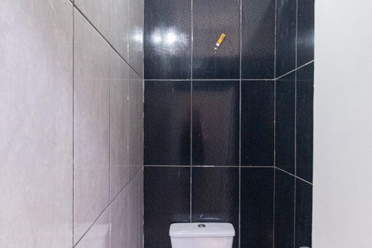 Área comum - Banheiro  de casa à venda com 5 quartos, 250m² em Vila Veloso, Carapicuíba