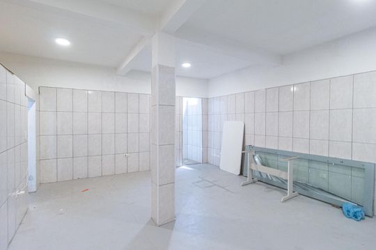 Área comum de casa à venda com 5 quartos, 250m² em Vila Veloso, Carapicuíba