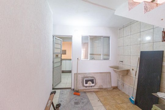 Área de serviço de casa à venda com 5 quartos, 250m² em Vila Veloso, Carapicuíba