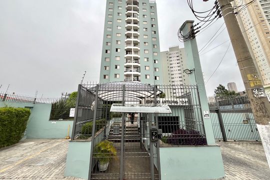 Fachada de apartamento à venda com 2 quartos, 61m² em Vila Mascote, São Paulo