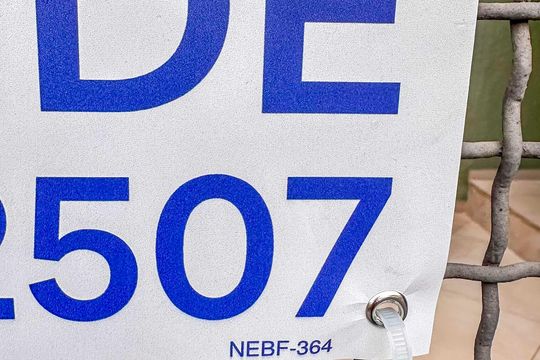 Placa Instalada na Fachada de casa para alugar com 3 quartos, 289m² em Vila Progresso, Santo André