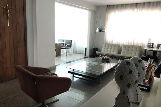 Apartamento à venda com 4 quartos, 140m² em Buritis, Belo Horizonte