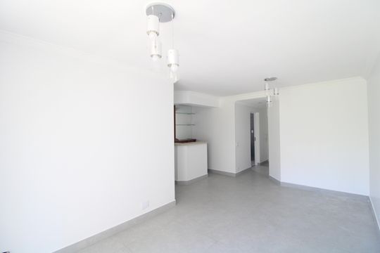 Apartamento à venda com 3 quartos, 74m² em Vila Sofia, São Paulo