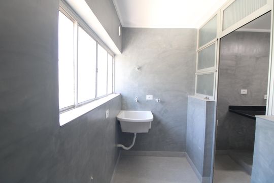 Lavanderia de apartamento à venda com 3 quartos, 74m² em Vila Sofia, São Paulo