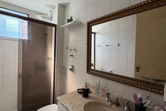 Banheiro 1 de apartamento à venda com 2 quartos, 73m² em Taquara, Rio de Janeiro