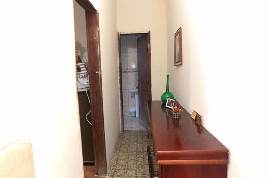 Casa à venda com 4 quartos, 354m² em Olaria (barreiro), Belo Horizonte