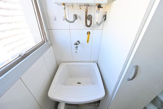 Lavanderia de apartamento à venda com 3 quartos, 107m² em Vila Clementino, São Paulo