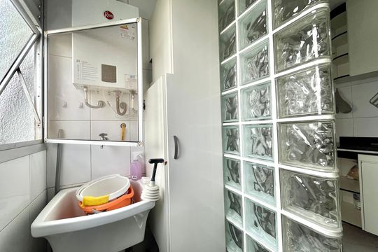 Área de Serviço de apartamento à venda com 3 quartos, 107m² em Vila Clementino, São Paulo