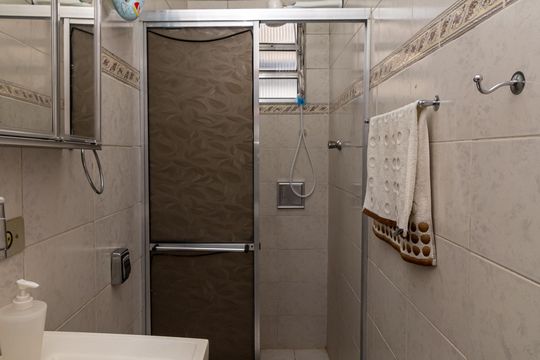 Banheiro de casa à venda com 2 quartos, 100m² em Vila Medeiros, São Paulo