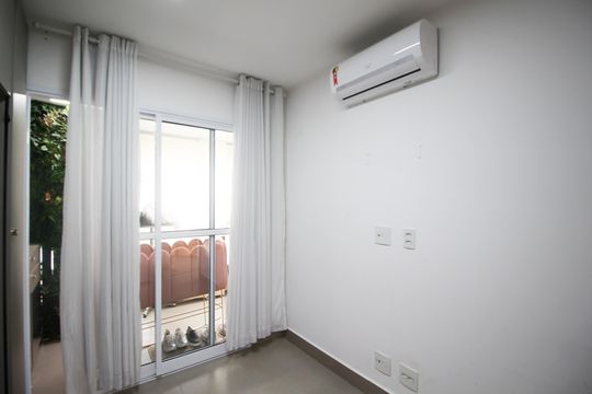 Quarto  de apartamento para alugar com 1 quarto, 48m² em Indianópolis, São Paulo