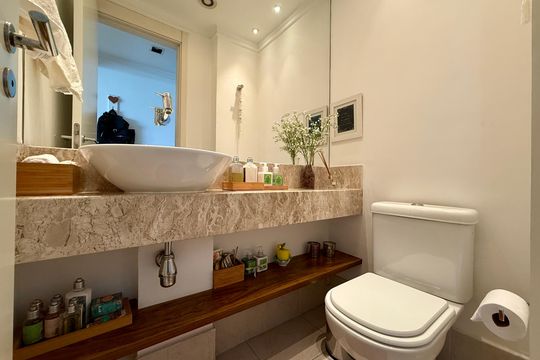 Lavabo de apartamento à venda com 3 quartos, 130m² em Jardim Dom Bosco, São Paulo