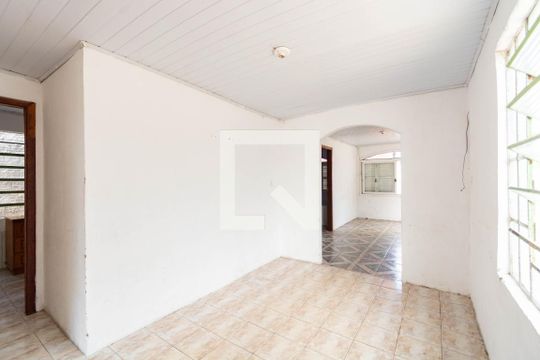 Casa à venda com 3 quartos, 70m² em Niterói, Canoas