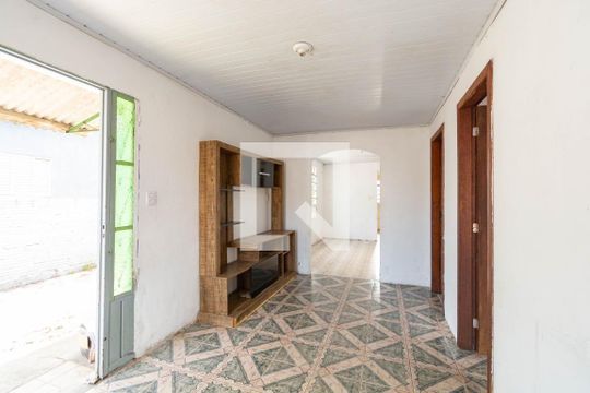 Casa à venda com 3 quartos, 70m² em Niterói, Canoas