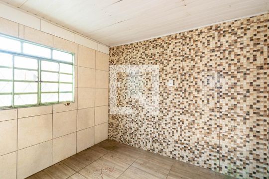Casa à venda com 3 quartos, 70m² em Niterói, Canoas