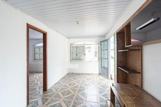 Casa à venda com 3 quartos, 70m² em Niterói, Canoas