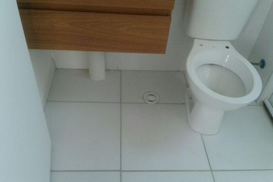 Banheiro de apartamento à venda com 2 quartos, 45m² em Anil, Rio de Janeiro