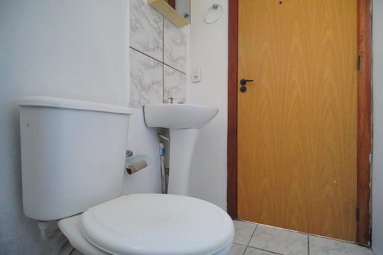 Banheiro de apartamento à venda com 2 quartos, 39m² em Hamburgo Velho, Novo Hamburgo