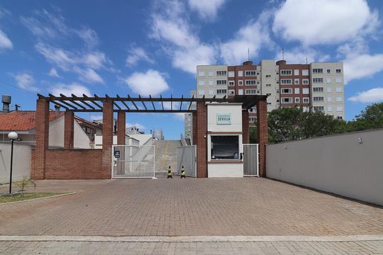 Fachada de apartamento à venda com 2 quartos, 50m² em Parque Santa Fé, Porto Alegre