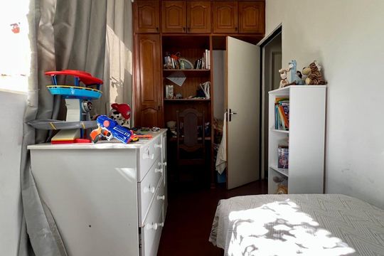 quarto  de casa à venda com 3 quartos, 330m² em Colégio Batista, Belo Horizonte