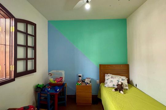 quarto  de casa à venda com 3 quartos, 330m² em Colégio Batista, Belo Horizonte
