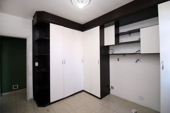 Quarto de apartamento à venda com 1 quarto, 40m² em Colégio, Rio de Janeiro