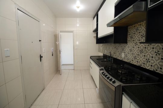 Cozinha de apartamento à venda com 1 quarto, 40m² em Colégio, Rio de Janeiro