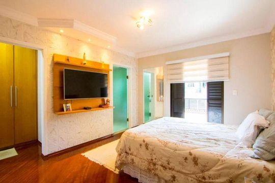 Casa à venda com 3 quartos, 400m² em Centreville, Santo André