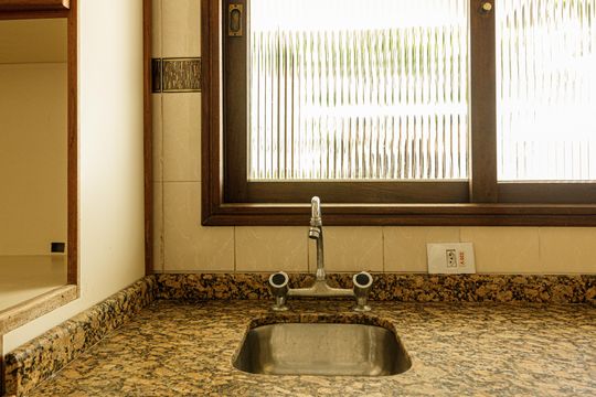 Cozinha de casa para alugar com 4 quartos, 240m² em Jardim Itu, Porto Alegre