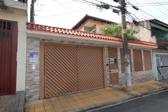Fachada de casa à venda com 3 quartos, 200m² em Jardim Sapopemba, São Paulo