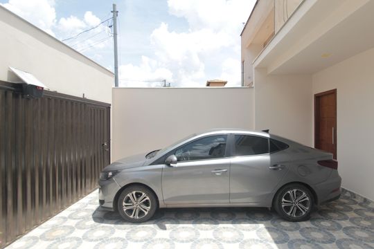 Garagem de casa para alugar com 3 quartos, 200m² em Jaqueline, Belo Horizonte