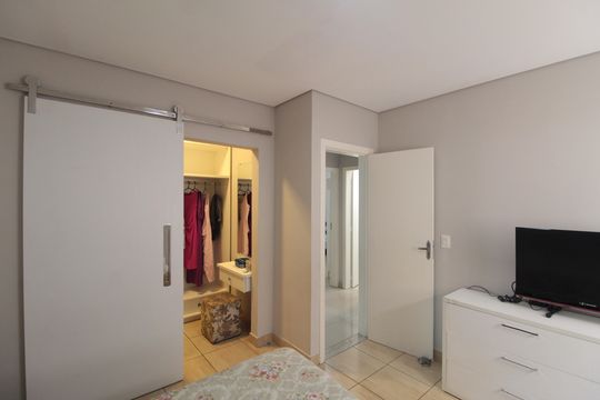 Suite de casa para alugar com 3 quartos, 200m² em Jaqueline, Belo Horizonte