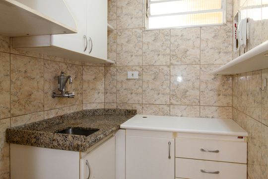 Cozinha de apartamento à venda com 1 quarto, 29m² em Cerqueira César, São Paulo