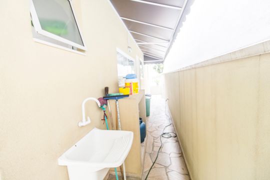 Área de Serviço de casa de condomínio para alugar com 3 quartos, 420m² em Residencial Seis (alphaville), Santana de Parnaíba
