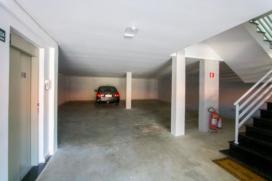 Garagem de apartamento à venda com 2 quartos, 82m² em Vila Linda, Santo André