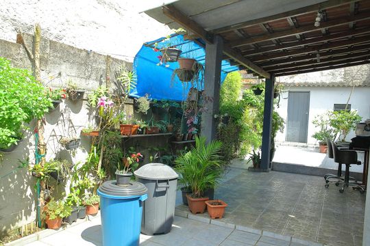 Quintal  de casa à venda com 2 quartos, 158m² em Ferrazópolis, São Bernardo do Campo