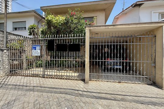 Fachada  de casa para alugar com 3 quartos, 188m² em Brooklin, São Paulo
