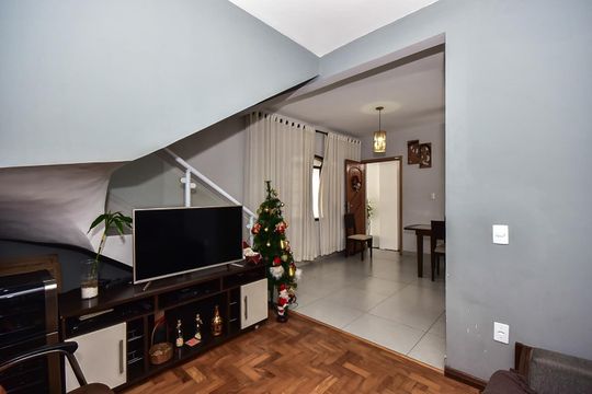 Casa à venda com 3 quartos, 320m² em Super Quadra Morumbi, São Paulo