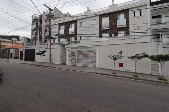 Fachada de apartamento para alugar com 2 quartos, 60m² em Campestre, Santo André
