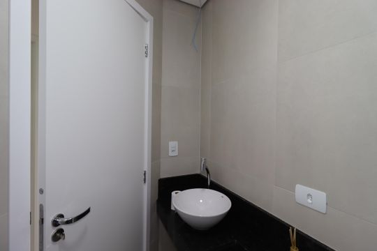 Banheiro Social de apartamento para alugar com 2 quartos, 60m² em Campestre, Santo André