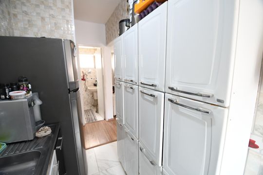Cozinha de apartamento à venda com 1 quarto, 55m² em Centro, Campinas