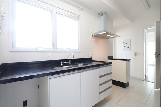 Cozinha de apartamento à venda com 4 quartos, 145m² em Várzea da Barra Funda, São Paulo