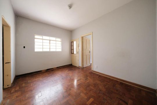 Casa à venda com 2 quartos, 164m² em Jardim Artur Alvim, São Paulo
