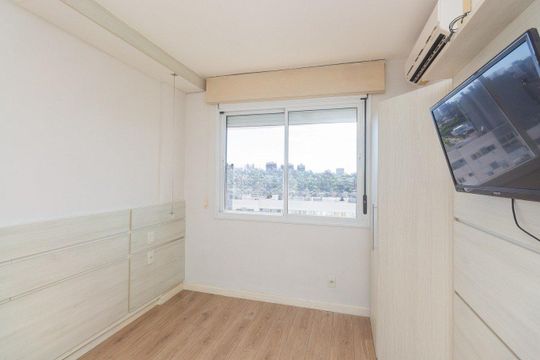 Apartamento para alugar com 1 quarto, 63m² em Passo d’Areia, Porto Alegre