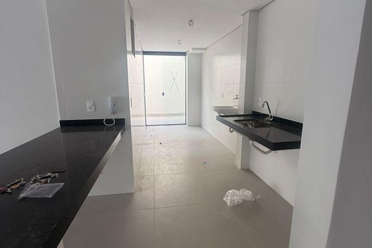 Apartamento à venda com 3 quartos, 257m² em Buritis, Belo Horizonte
