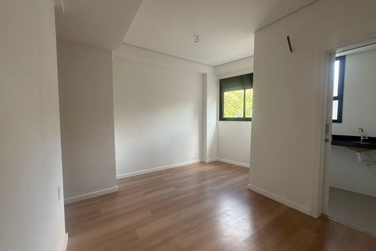 Apartamento à venda com 3 quartos, 257m² em Buritis, Belo Horizonte