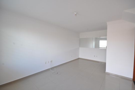 Sala de casa de condomínio à venda com 2 quartos, 100m² em Vila Mazzei, São Paulo