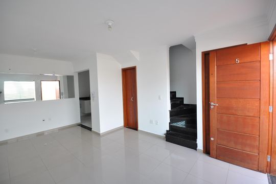 Casa de Condomínio à venda com 2 quartos, 100m² em Vila Mazzei, São Paulo