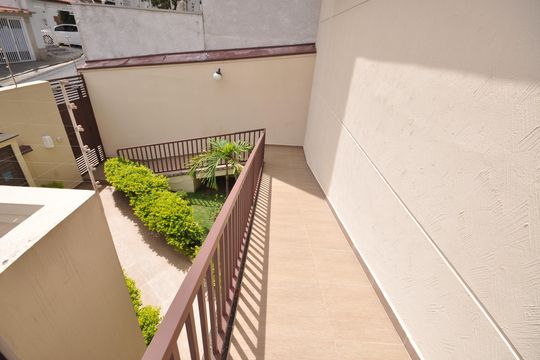 Rampa de acesso de casa de condomínio à venda com 2 quartos, 100m² em Vila Mazzei, São Paulo