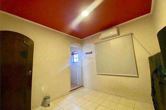 Casa à venda com 6 quartos, 330m² em Vila Gomes Cardim, São Paulo