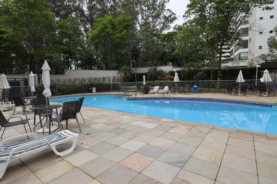 Área comum - Piscina de apartamento à venda com 3 quartos, 125m² em Vila Andrade, São Paulo